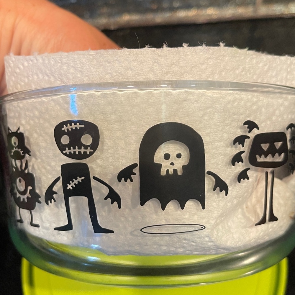 Pyrex Bowl Glass Storage Container Halloween Monsters Aliens Skeletons 4 cups